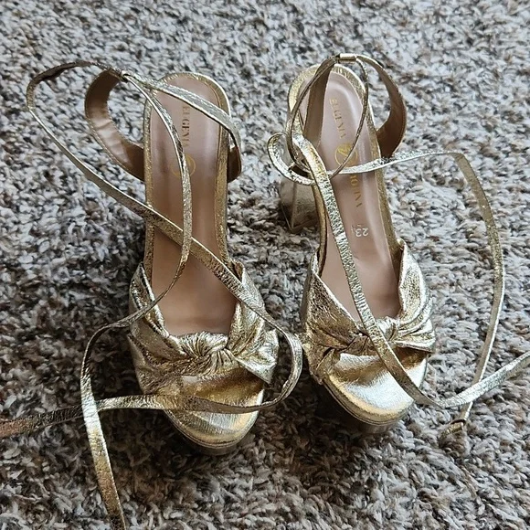 Eugenia Molina Metallic plataform chucky heels size 6 - Picture 3 of 9